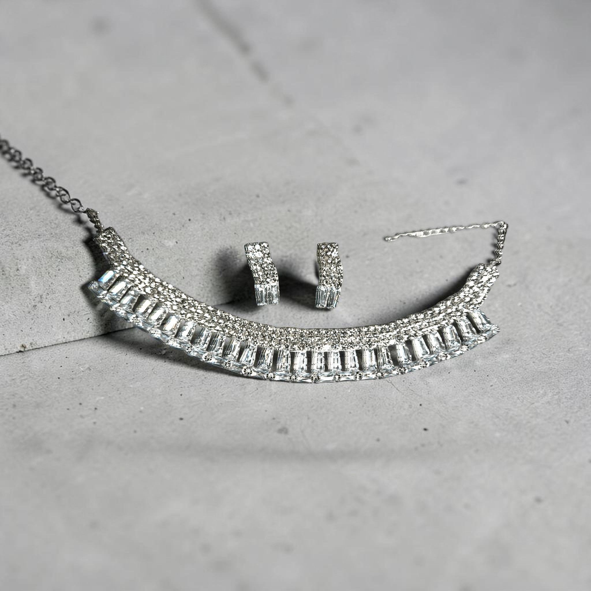 Silver-Toned Choker Set